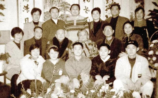 3000条美军毛毯师政委却命令全剪碎AG旗舰厅网站首页抗美援朝志愿军缴获(图5)