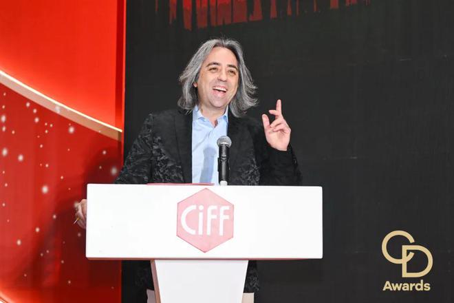 钻之星」颁奖典礼（民用家具展专场）盛大举办AG旗舰厅appCIFF广州 2025「华(图7)