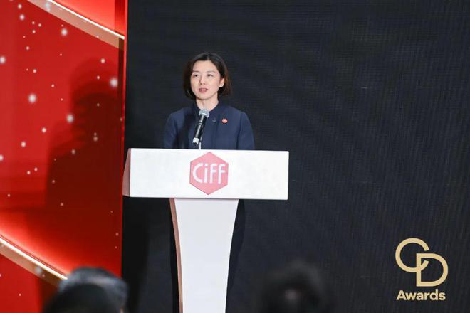 钻之星」颁奖典礼（民用家具展专场）盛大举办AG旗舰厅appCIFF广州 2025「华(图5)