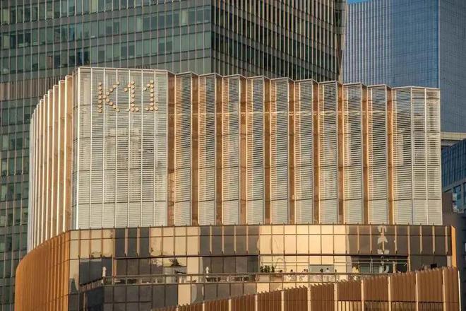 1开业一场惨烈的公共事件AG旗舰厅网站深圳K1(图2)