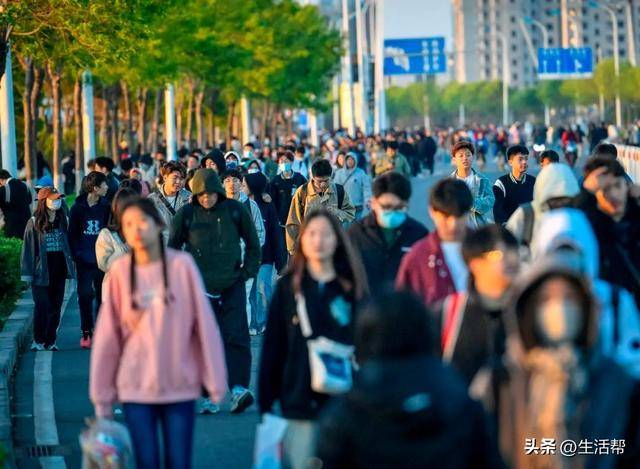 中年人的青旅00后也不住了AG旗舰厅网站拒绝35岁(图5) 中年人的青旅00后也不住了AG旗舰厅网站拒绝35岁(图5)